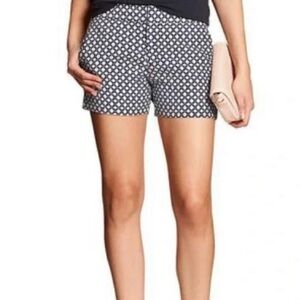 Banana Republic Hampton Fit Shorts